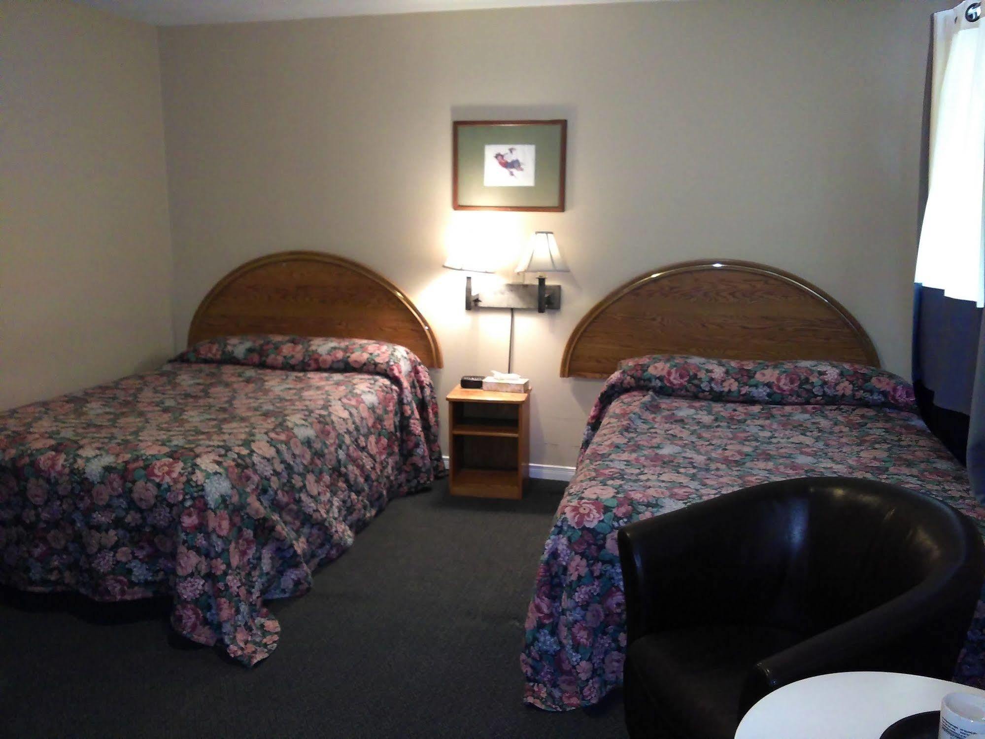 Clothier Mills Inn Kemptville Extérieur photo